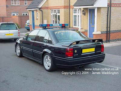 Police Lotus Carlton