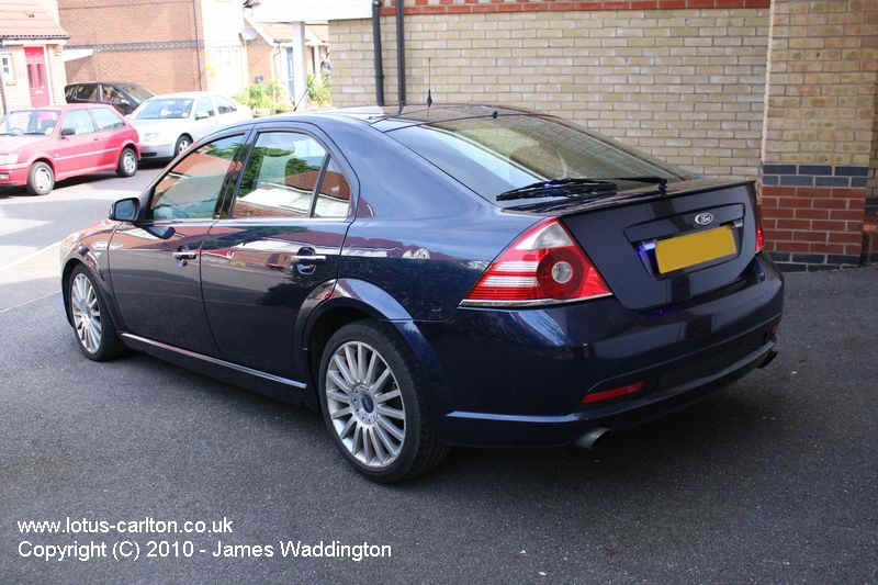 Ford Mondeo ST220